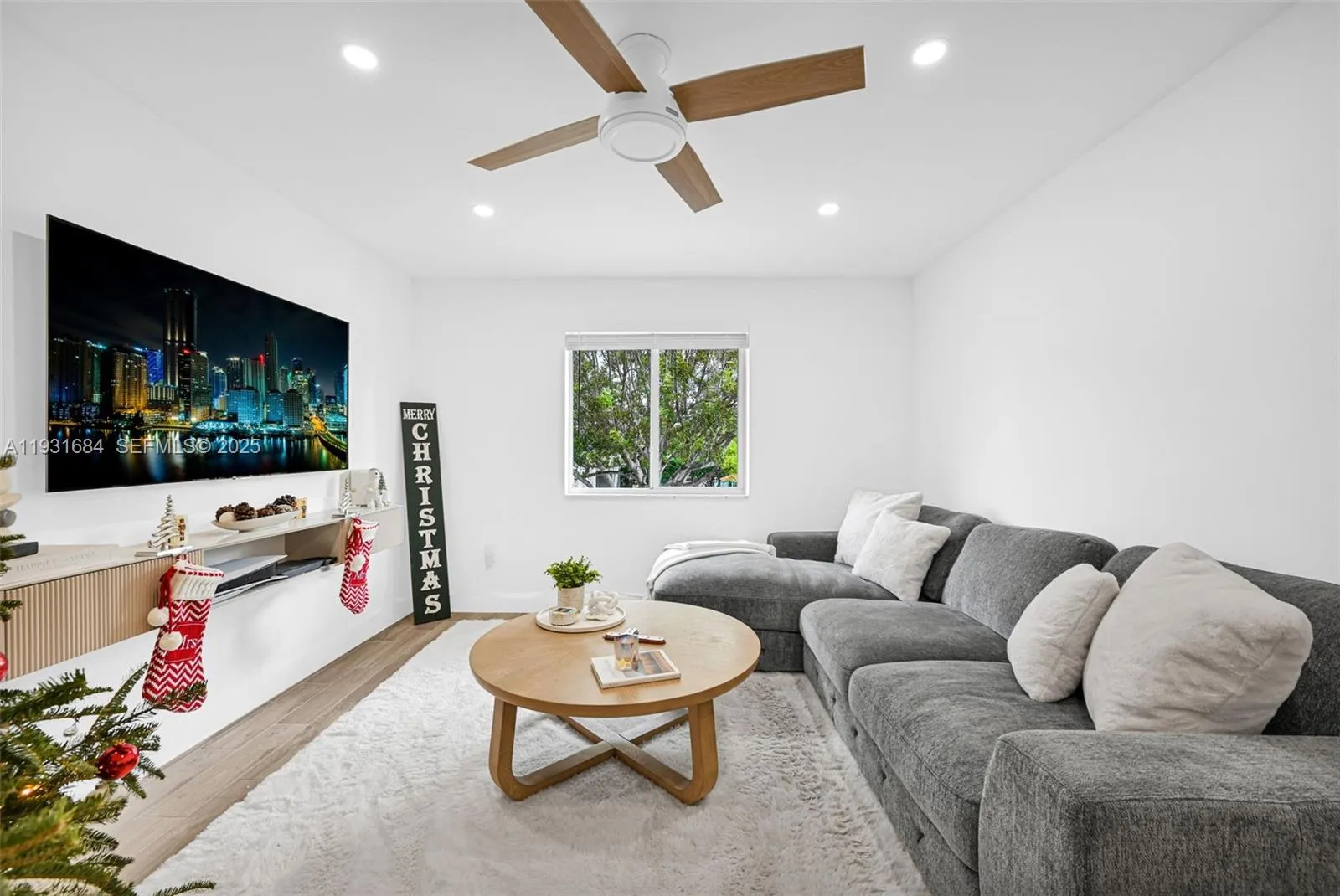 2 bedroom 1 bath for sale at 8609 SW 68th Ct # 24, Pinecrest FL 33156