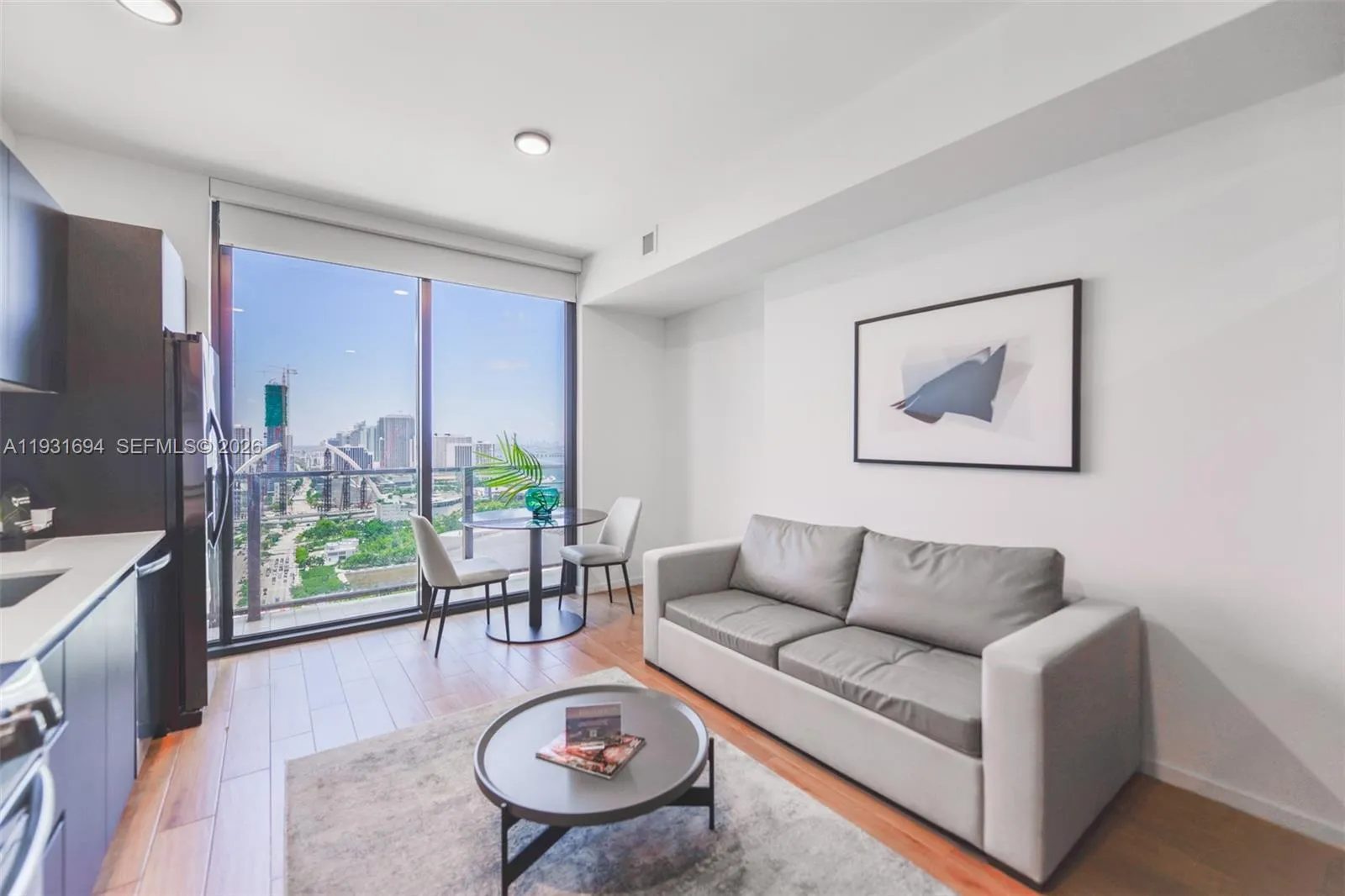 398 NE 5th St # 2407, Miami FL 33132