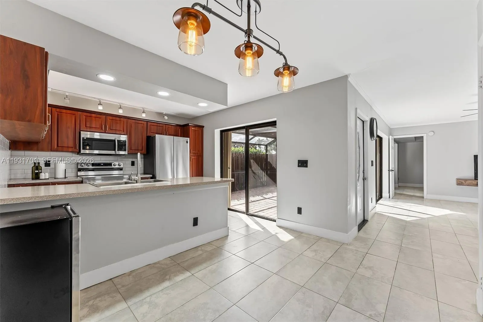 3 bedroom 2 bath Residential for sale at 11867 SW 13th Ct # 11867, Davie FL 33325