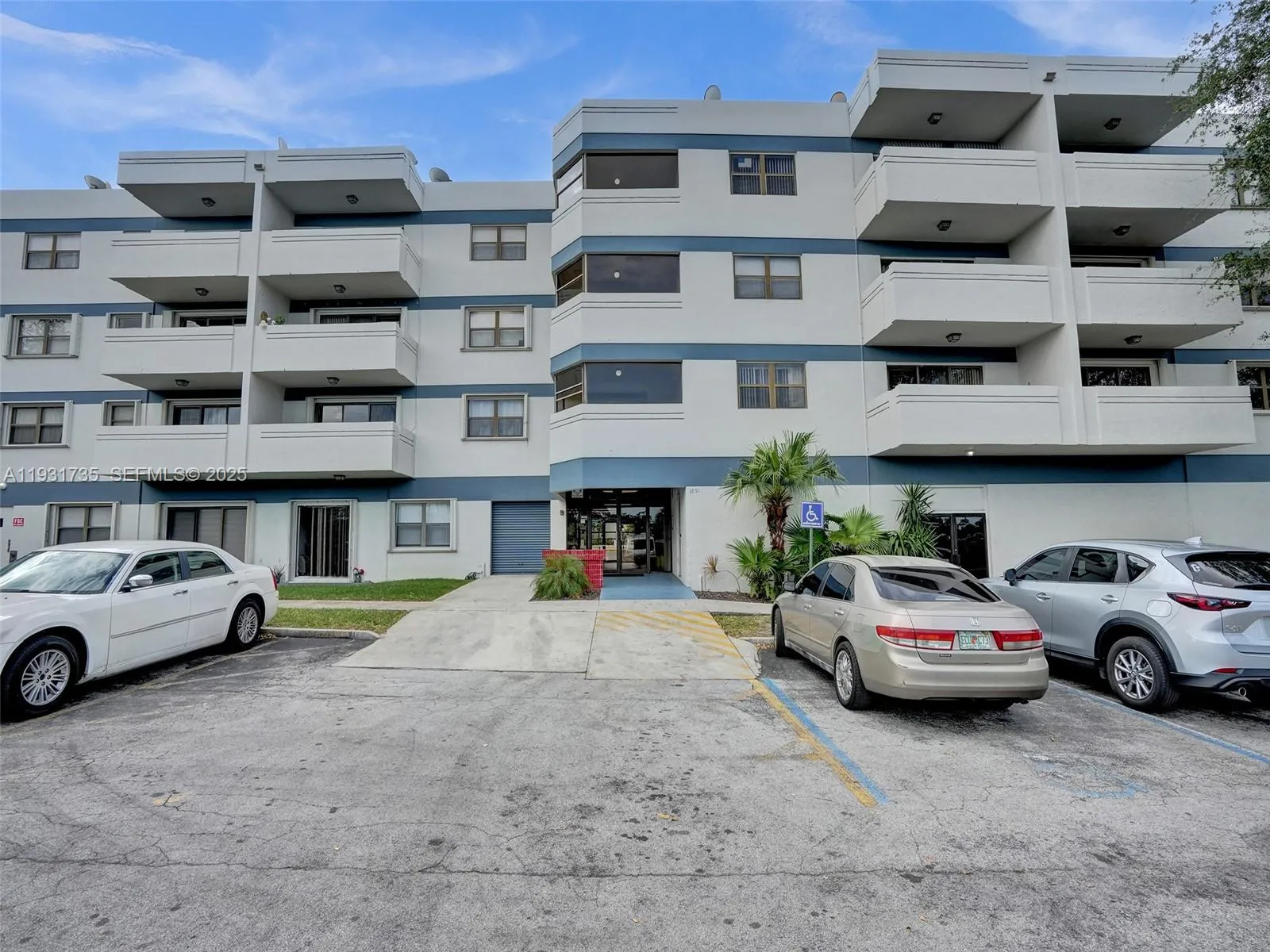 1891 N 61st Ave # B215, Hollywood FL 33024