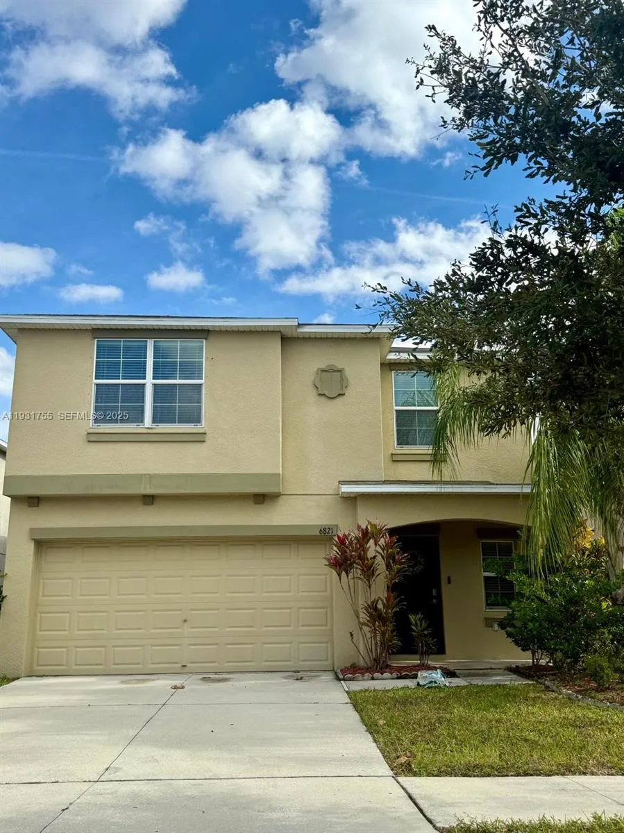5 bedroom 2 bath for sale at 6821 Blue Moon Way, Sun City Center FL 33573