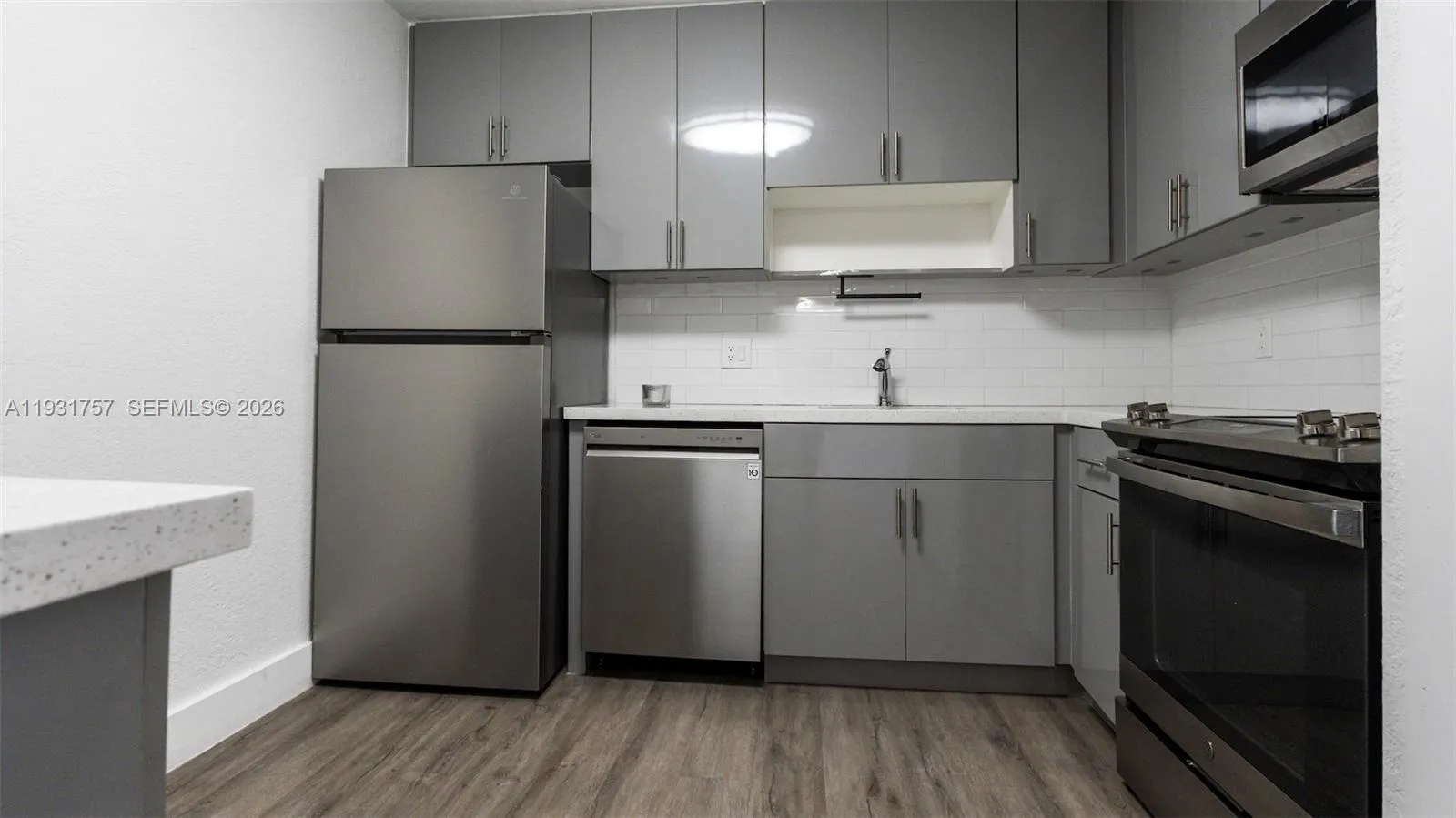 4158 Inverrary Dr # 409, Lauderhill FL 33319