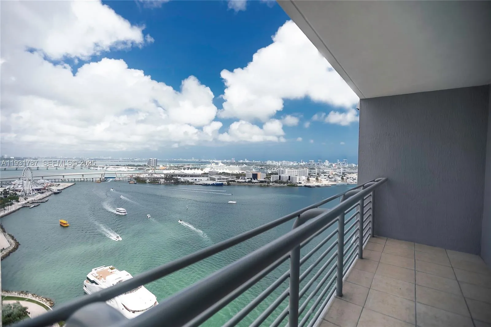 1 bedroom 1 bath for sale at 335 S Biscayne Blvd # 2710, Miami FL 33131