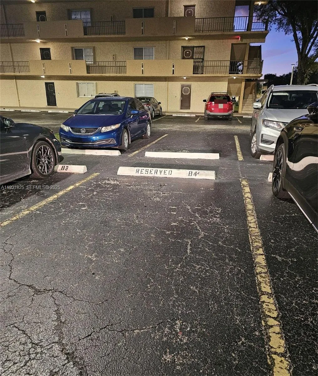 2 bedroom 2 bath for sale at 8401 SW 107th Ave # 117E, Miami FL 33173