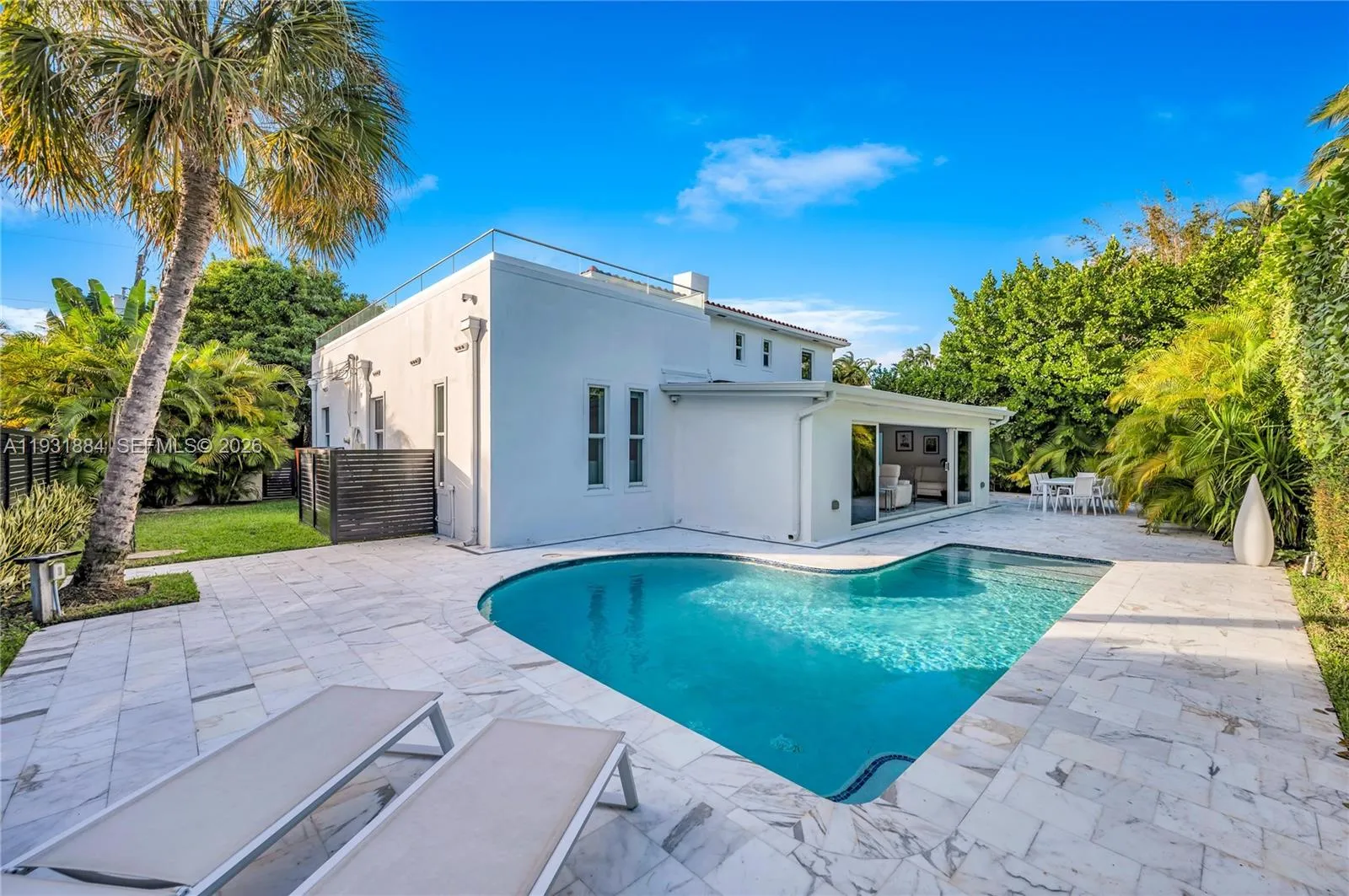 4 bedroom 3 bath for sale at 4321 Nautilus Dr, Miami Beach FL 33140