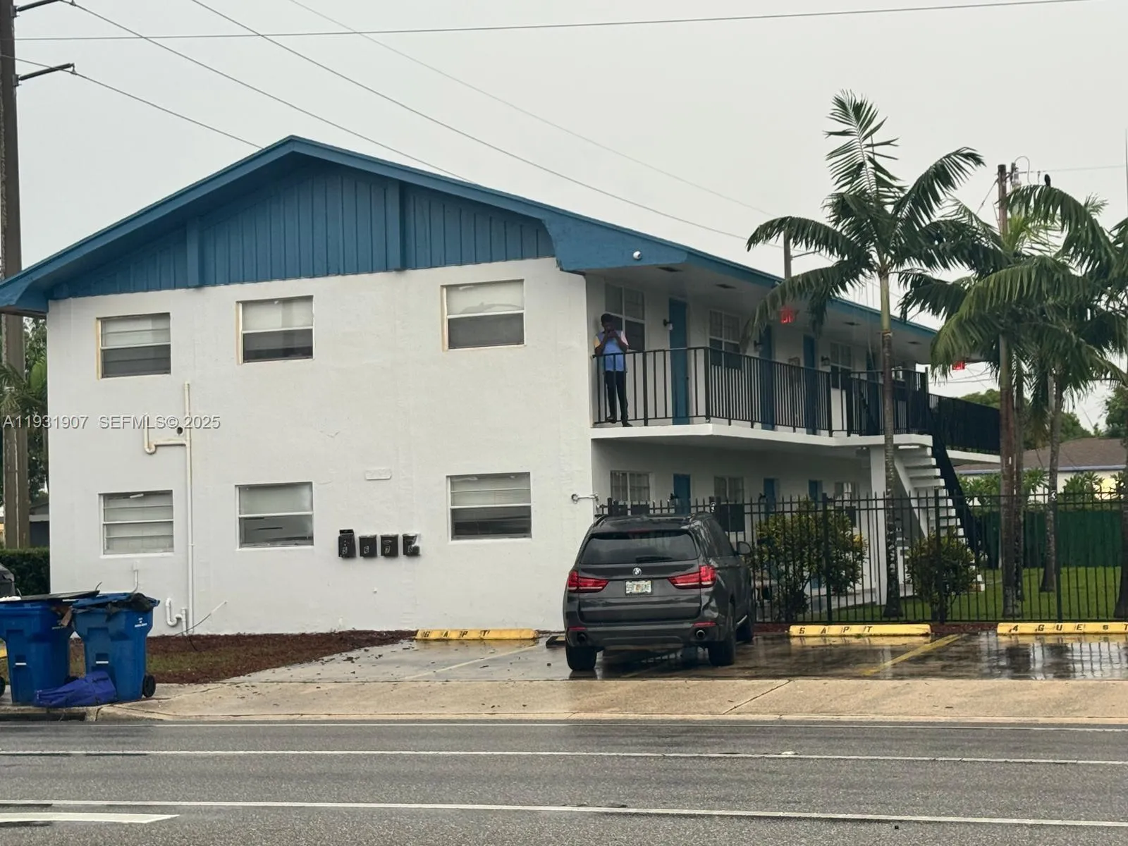 for sale at 215 W Blue Heron Blvd, Riviera Beach FL 33404