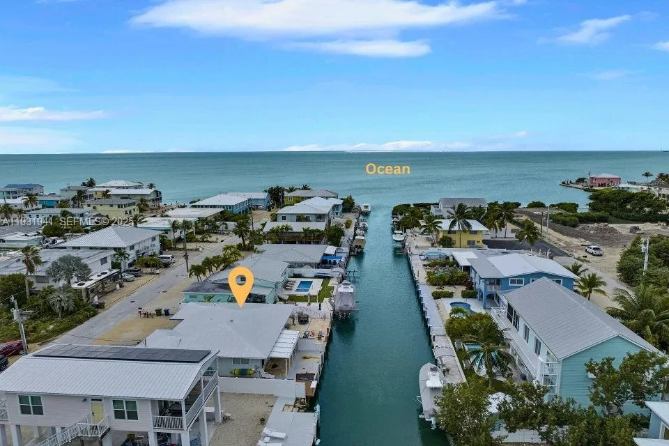 2 bedroom 2 bath for sale at 427 89th Street Ocean, Marathon FL 33050
