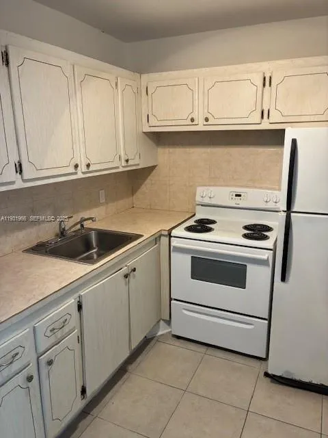 306 Norwich M # 306, West Palm Beach FL 33417