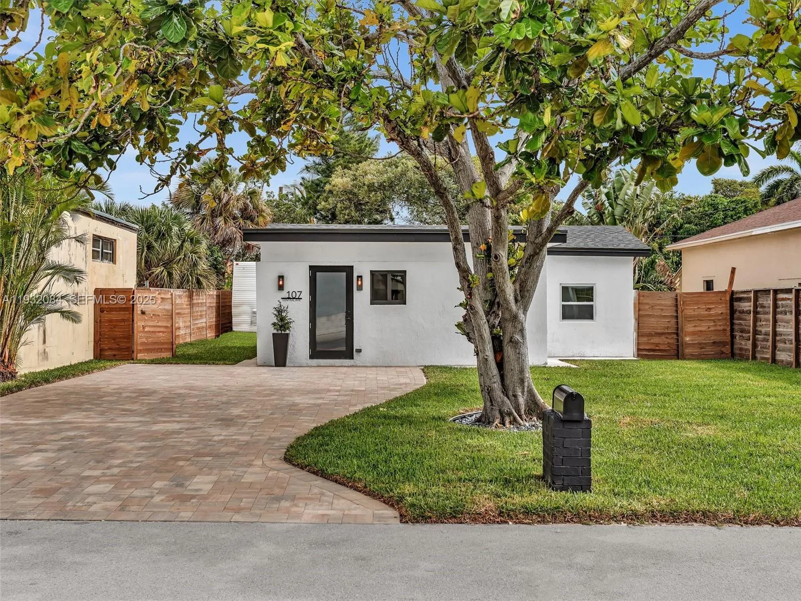 for sale at 107 Central Ave, Delray Beach FL 33483