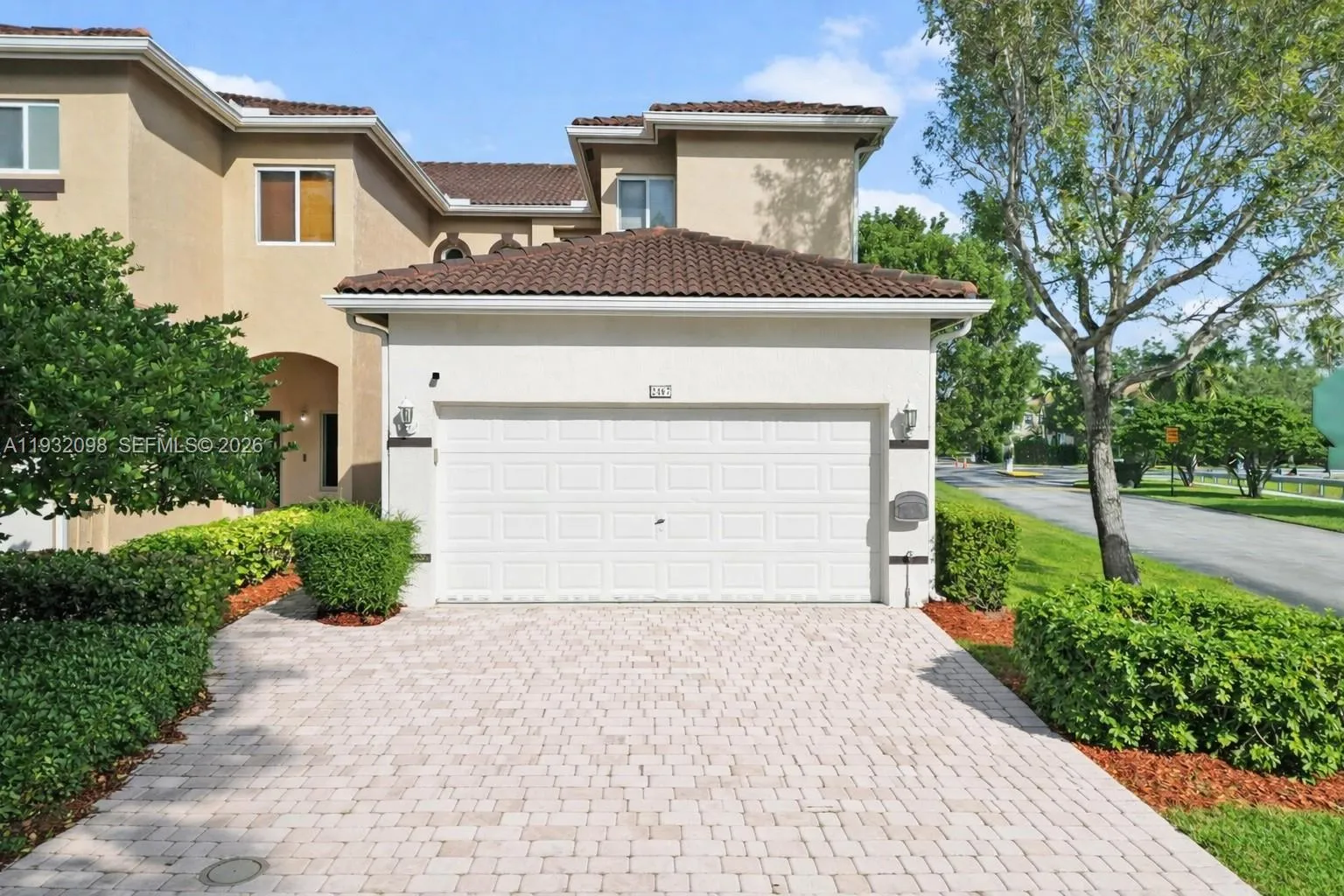 3 bedroom 2 bath for sale at 2467 SE 19th St, Homestead FL 33035