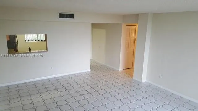 8625 NW 8th St # 401, Miami FL 33126