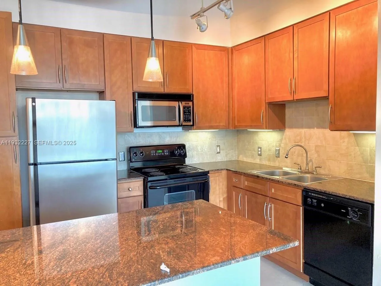 2001 Biscayne Blvd # 2608, Miami FL 33137