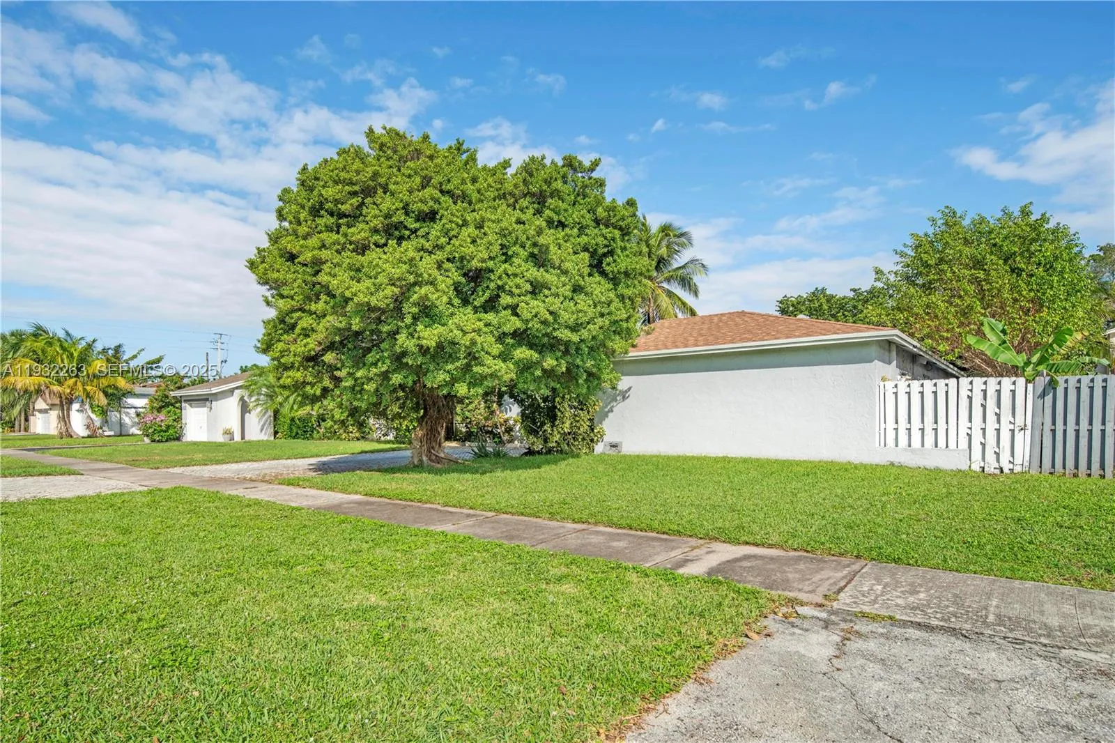 4093 NW 1st Pl, Deerfield Beach FL 33442