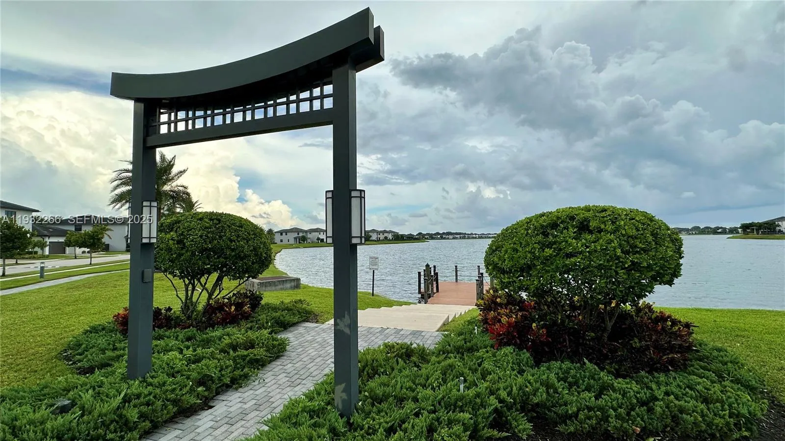 9155 NW 161st St, Miami Lakes FL 33018