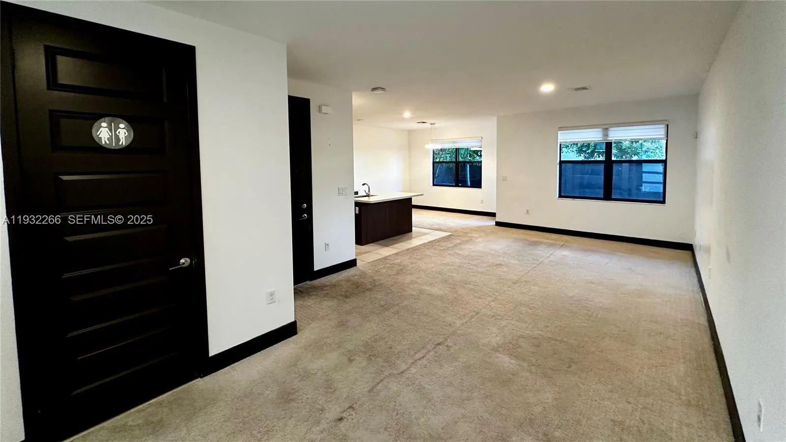 9155 NW 161st St, Miami Lakes FL 33018