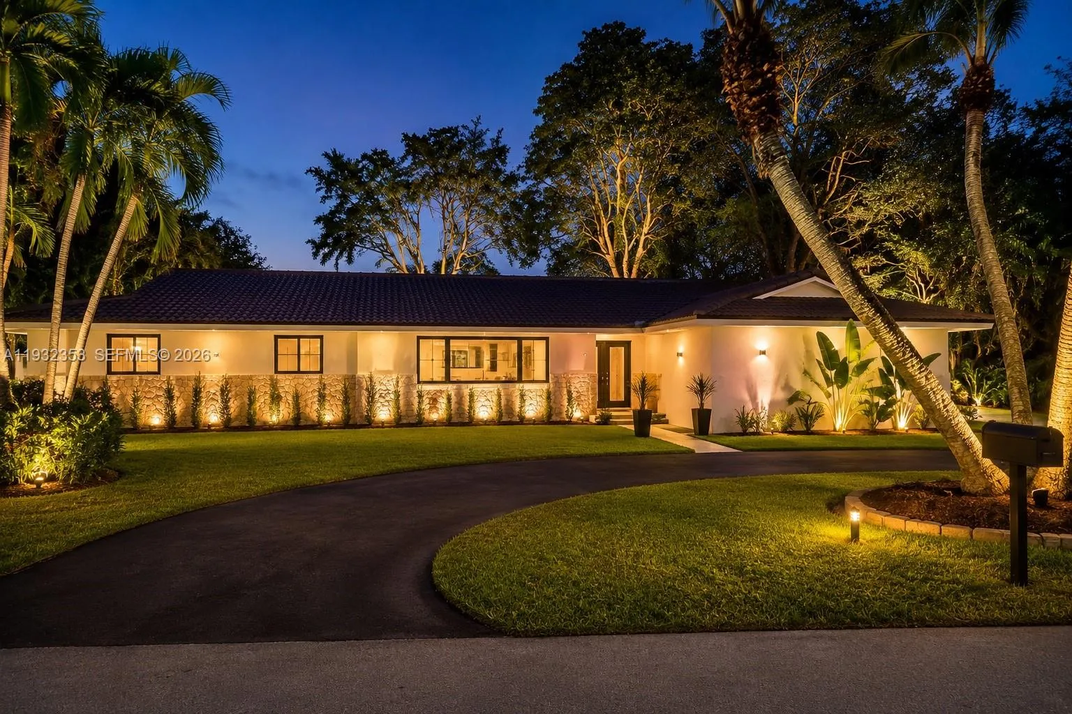7700 SW 168th Ter, Palmetto Bay FL 33157