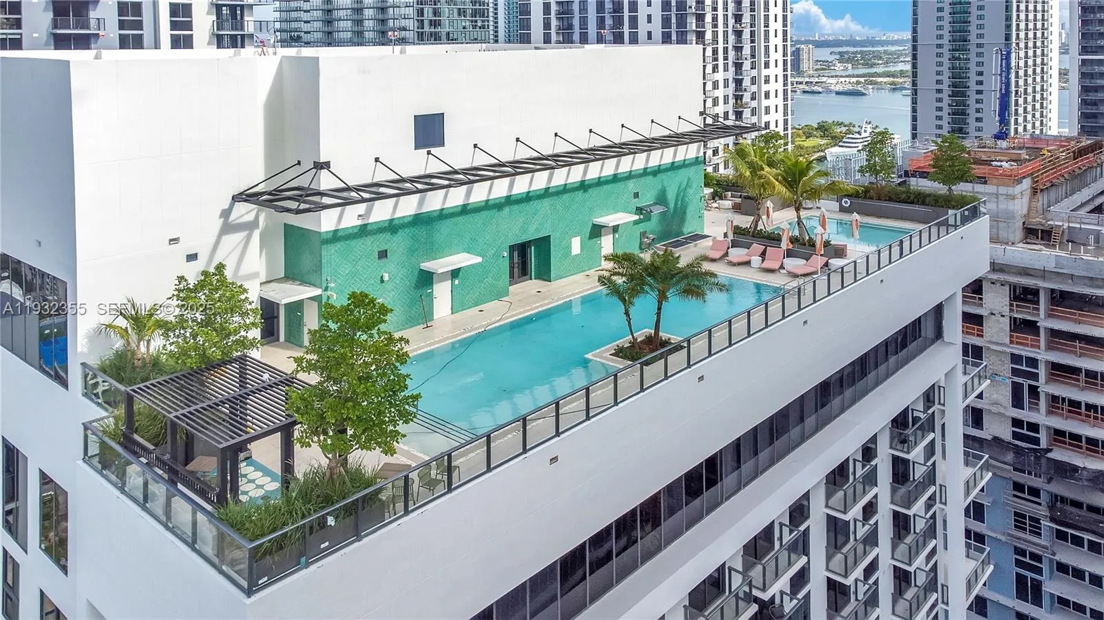 2 bedroom 2 bath for sale at 11 NE 6 Street # 2201, Miami FL 33132