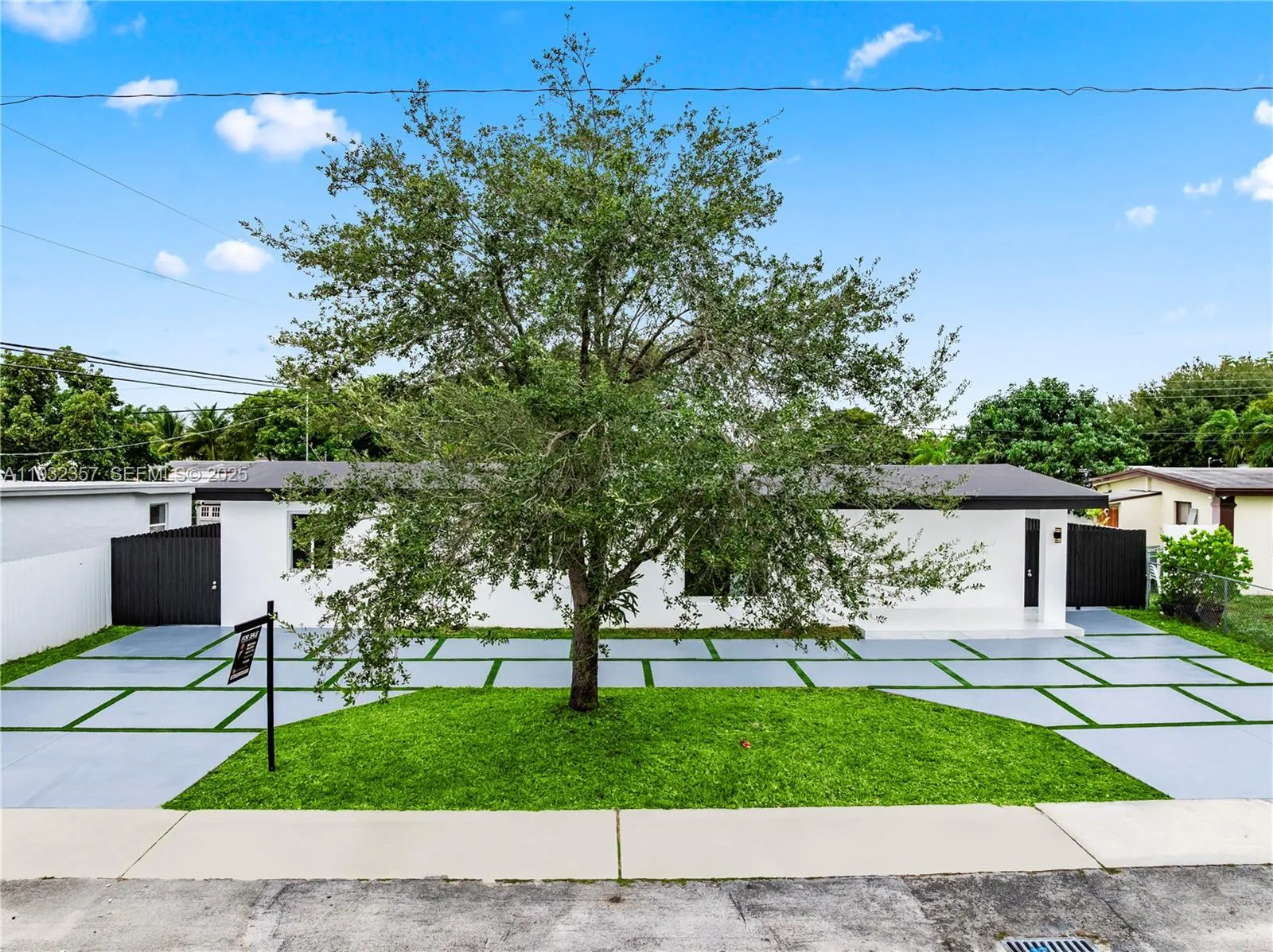 5 bedroom 4 bath for sale at 4140 SW 108th Ave, Miami FL 33165