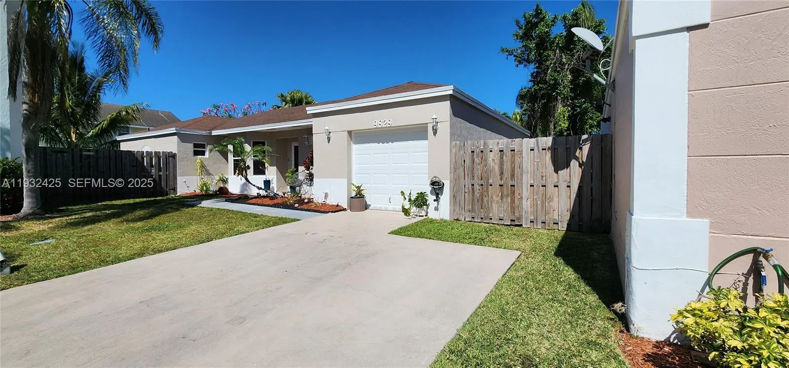 9829 SW 221st St, Cutler Bay FL 33190
