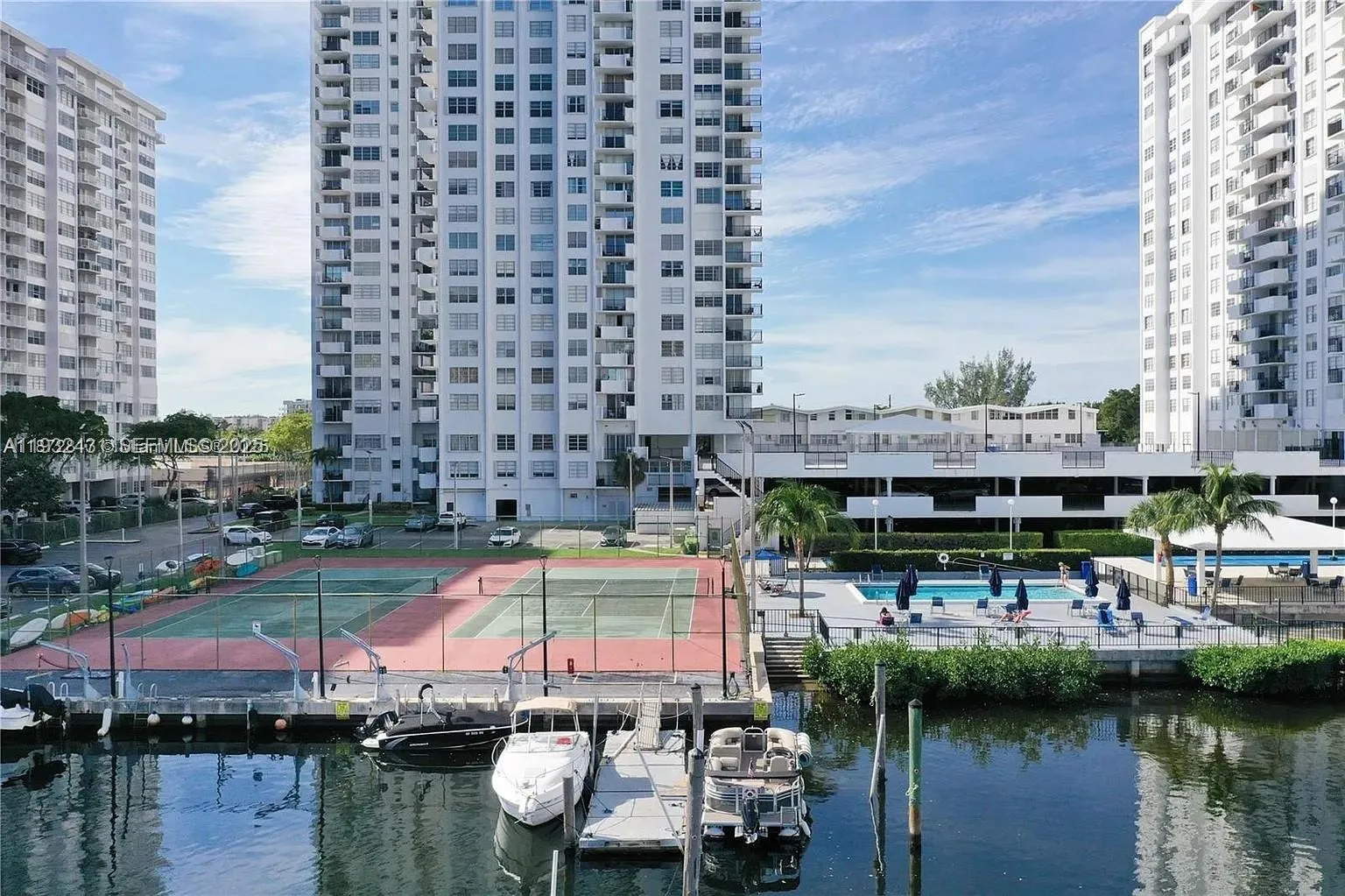 2780 NE 183rd St # 1805, Aventura FL 33160