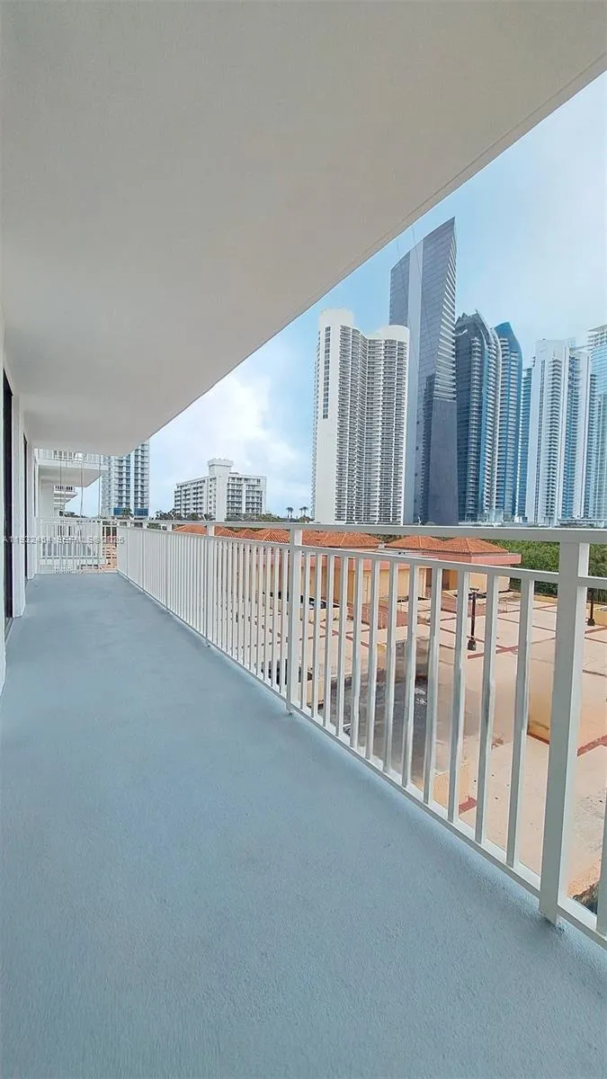 210 174th St # 508, Sunny Isles Beach FL 33160