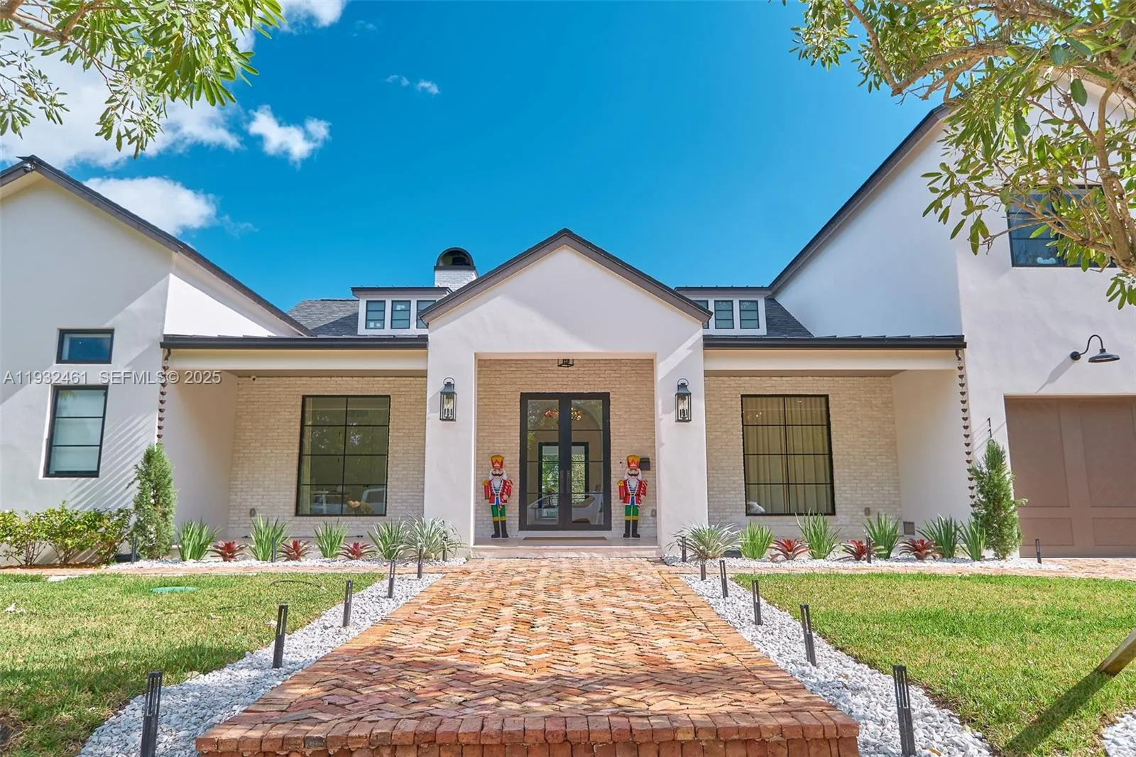 11001 SW 74th Ave, Pinecrest FL 33156
