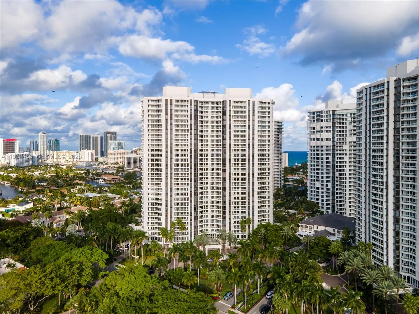 21205 Yacht Club Drive # 304, Aventura FL 33180