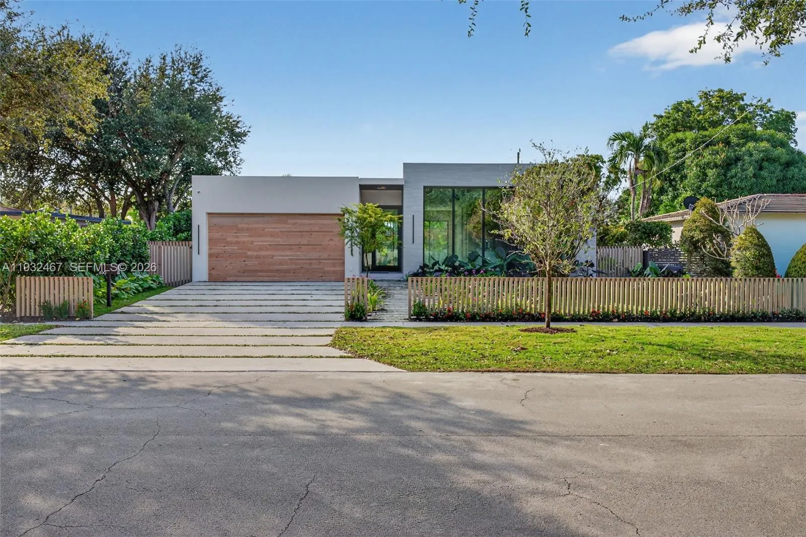 4 bedroom 4 bath for sale at 830 Oriole Ave, Miami Springs FL 33166