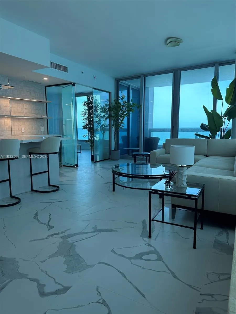 6899 Collins Ave # 1008, Miami Beach FL 33141