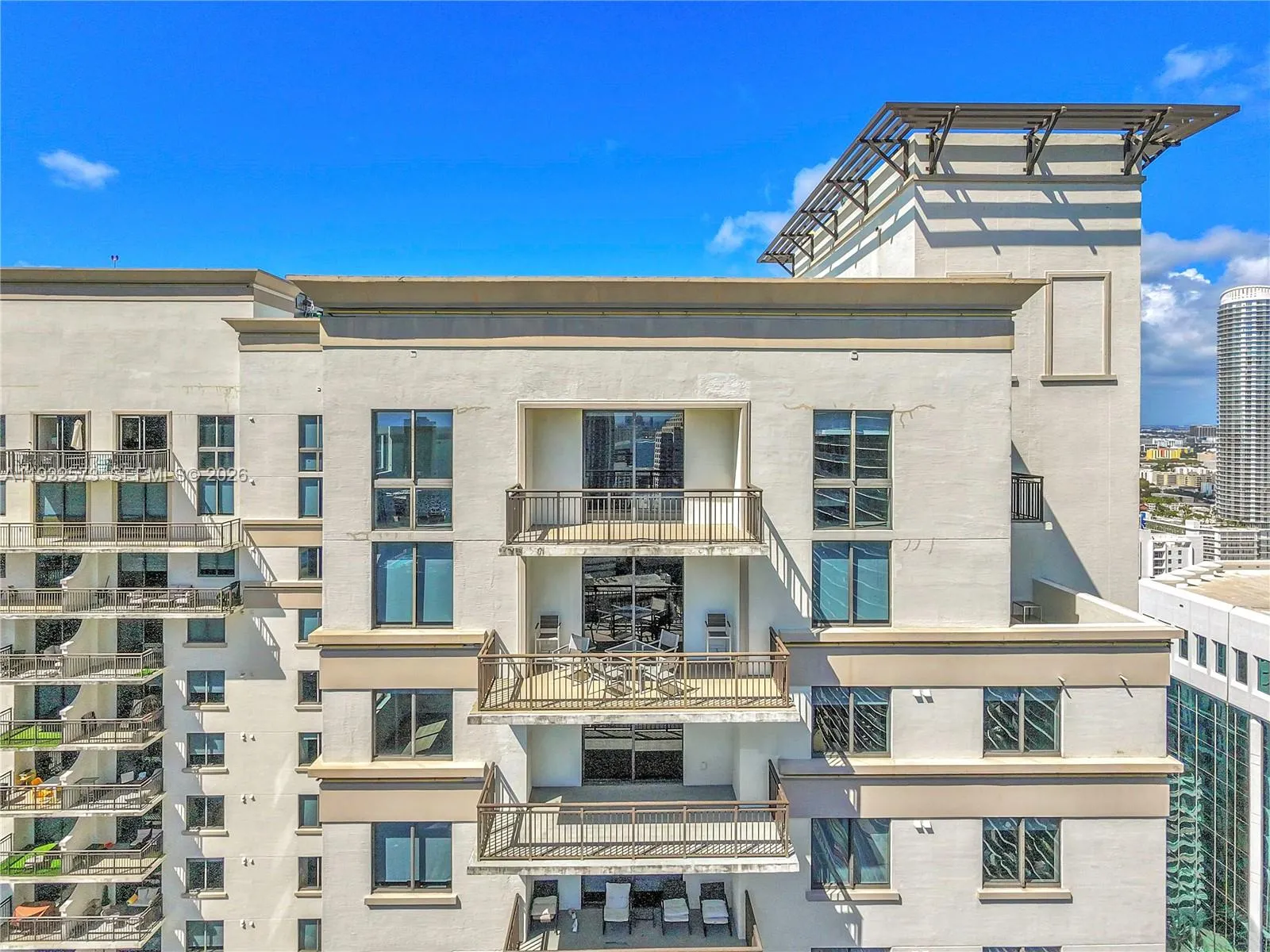 2 bedroom 2 bath for sale at 999 SW 1st Ave, Miami FL 33130