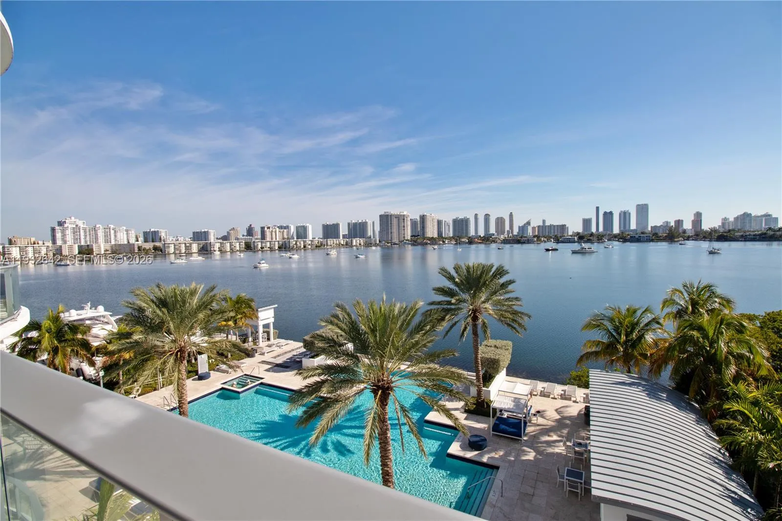 3 bedroom 3 bath for sale at 17111 Biscayne Blvd # 410, North Miami Beach FL 33160