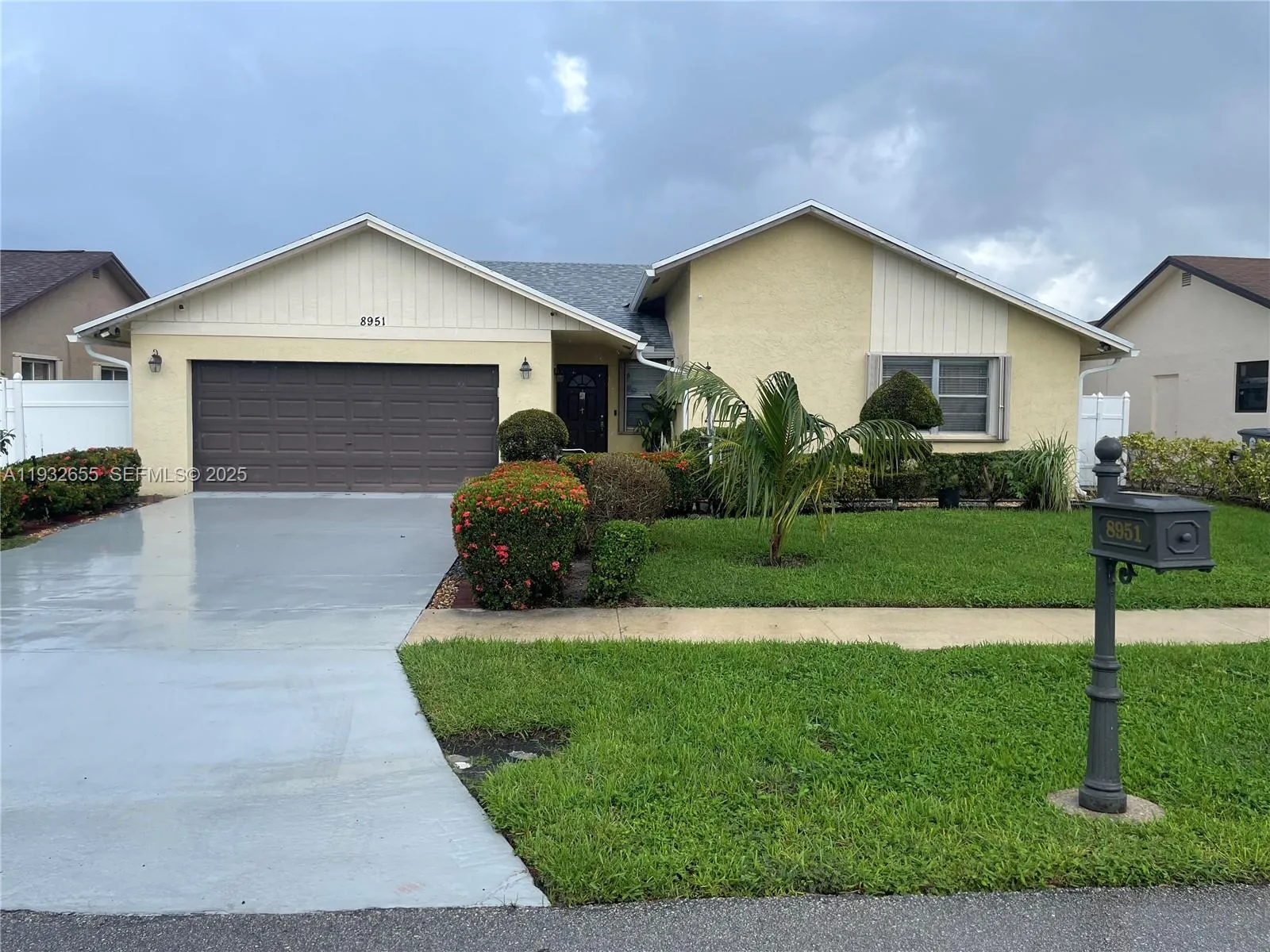 4 bedroom 2 bath for sale at 8951 SW 16th St, Boca Raton FL 33433