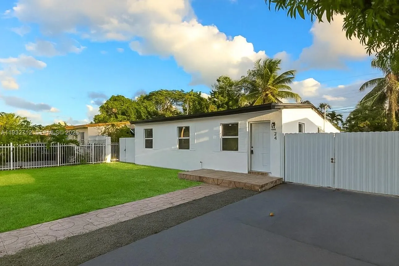 4 bedroom 3 bath for sale at 724 Burlington St, Opa-Locka FL 33054