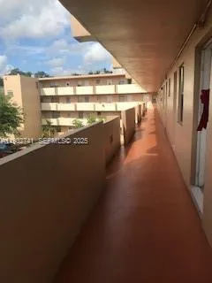 1301 NE 191st St # F306, Miami FL 33179