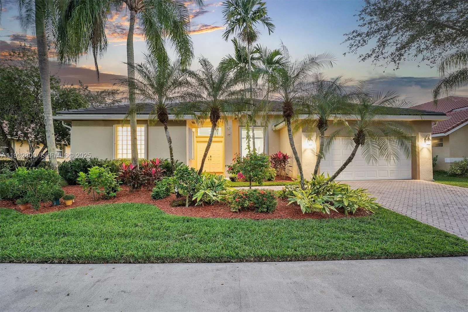 2667 Palmer Pl, Weston FL 33332