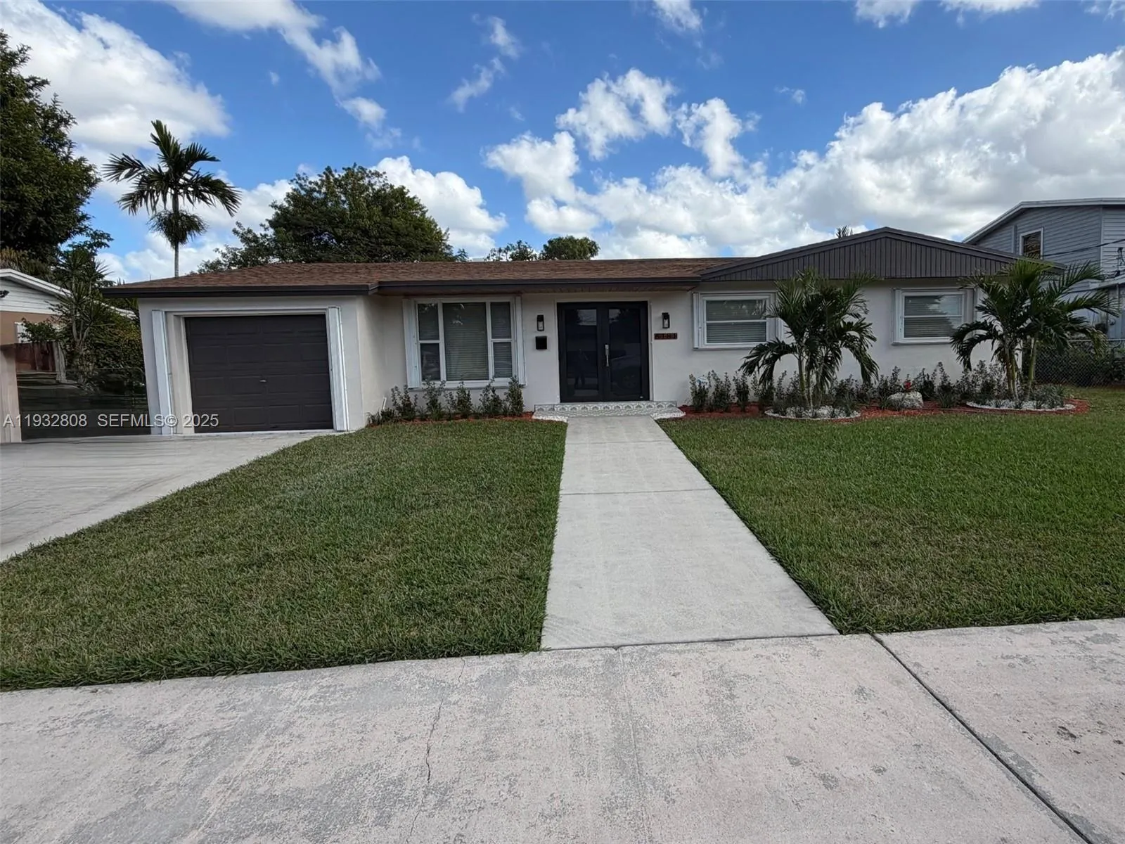 3 bedroom 2 bath for sale at 6181 SW 109 ct, Unincorporated Dade County FL 33173