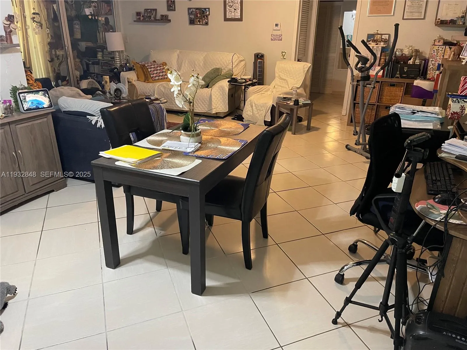 940 NE 199th St # 209, Miami FL 33179