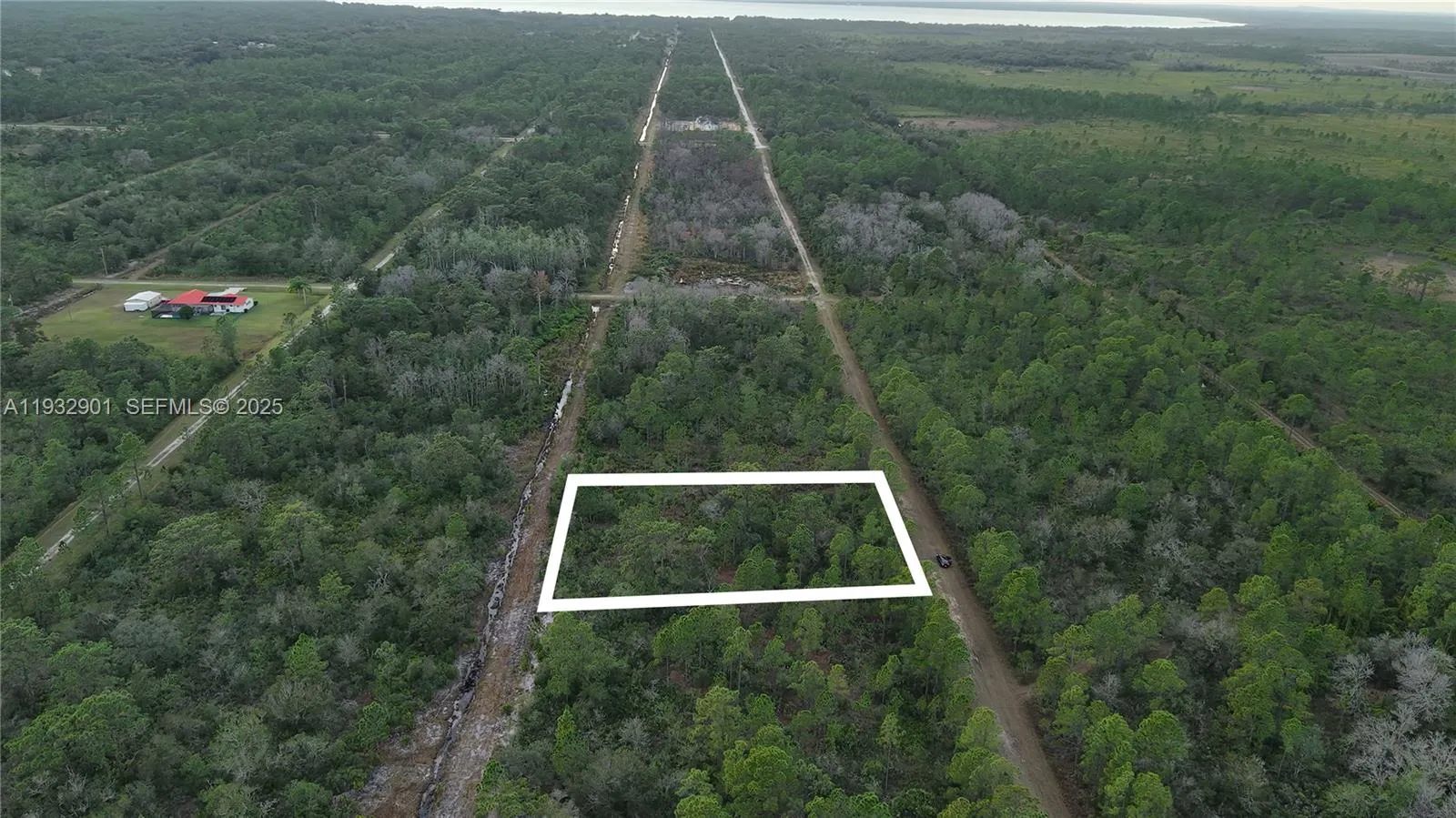 215 IXORA DR, Other City - In The State Of Florida FL 33855