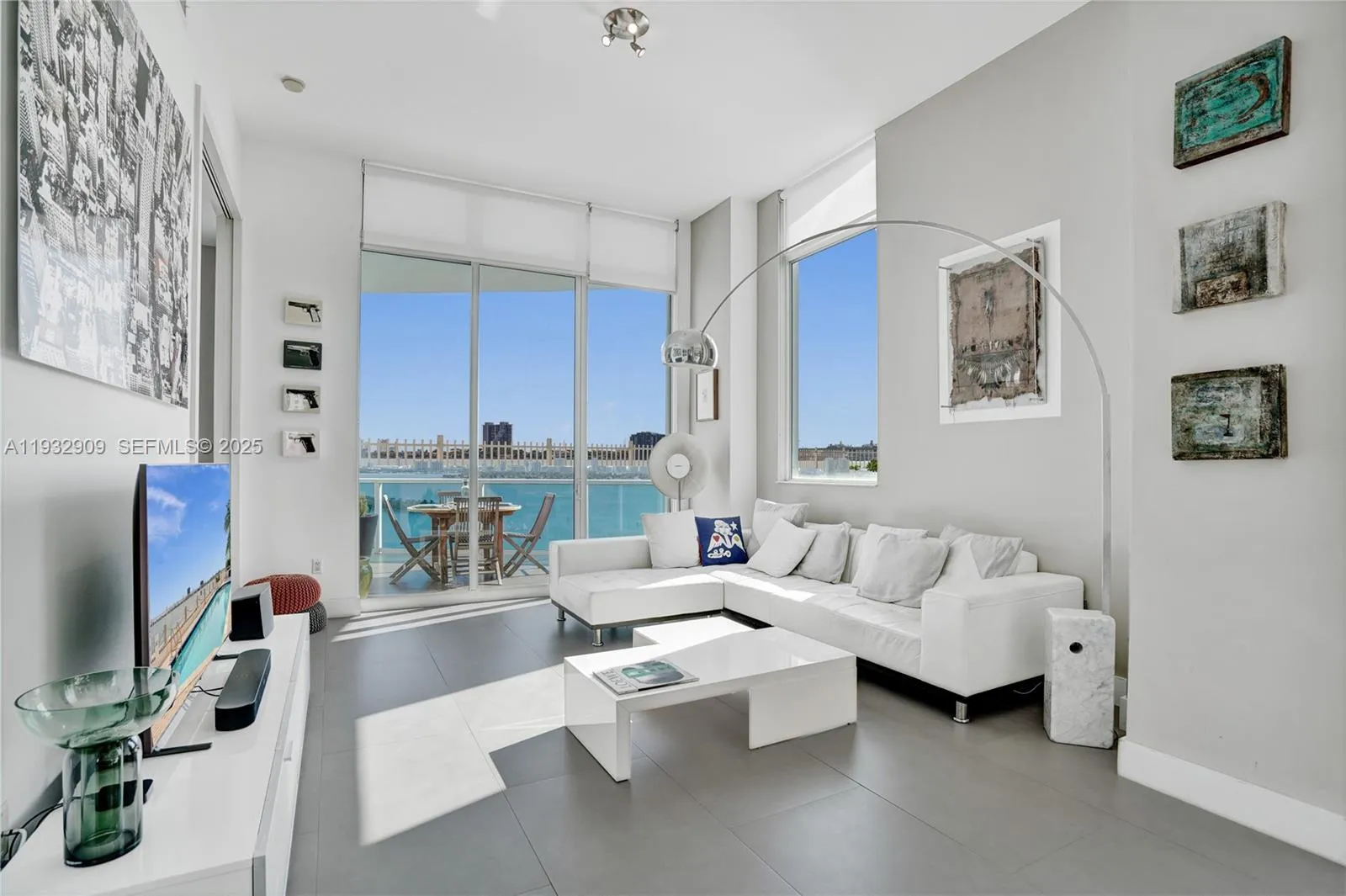 1 bedroom 2 bath for sale at 725 NE 22nd St, Miami FL 33137