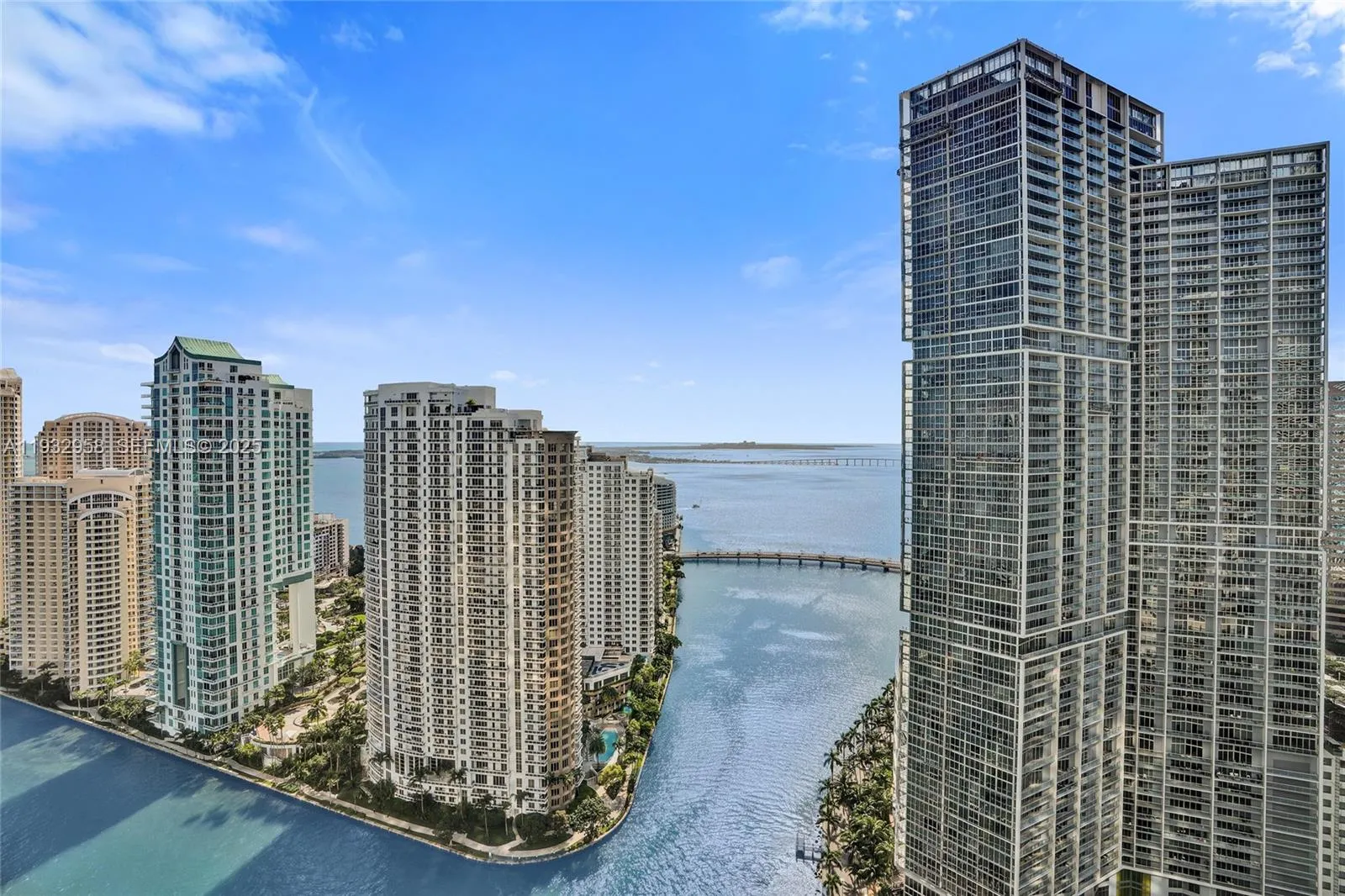 5 bedroom 5 bath for sale at 300 Biscayne Boulevard Way # 3304C, Miami FL 33131
