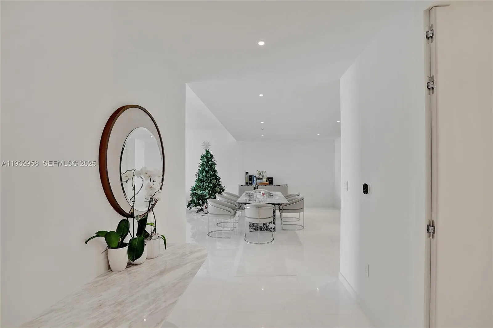 300 Biscayne Boulevard Way # 3304C, Miami FL 33131