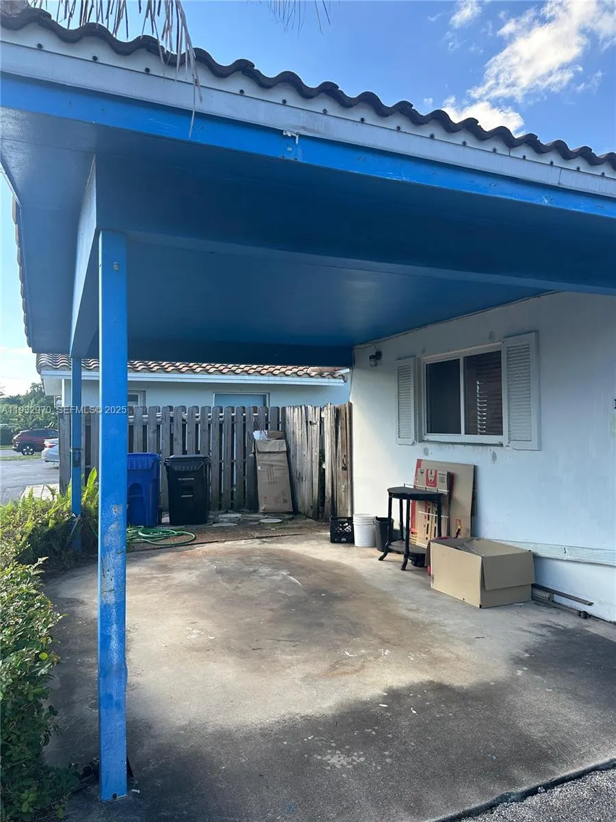 for sale at 1611 NE 50th Ct, Fort Lauderdale FL 33334