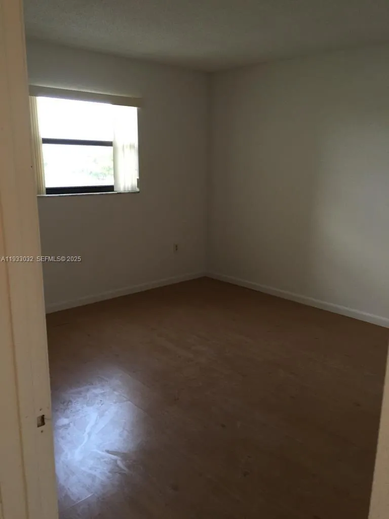 8145 NW 7th St # 406, Miami FL 33126