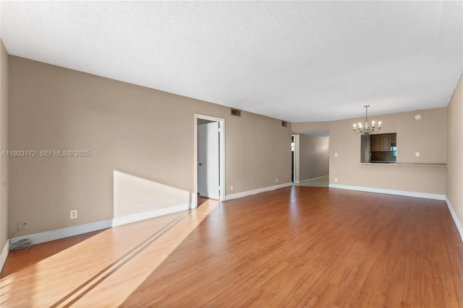 8901 S Hollybrook Blvd # 303, Pembroke Pines FL 33025