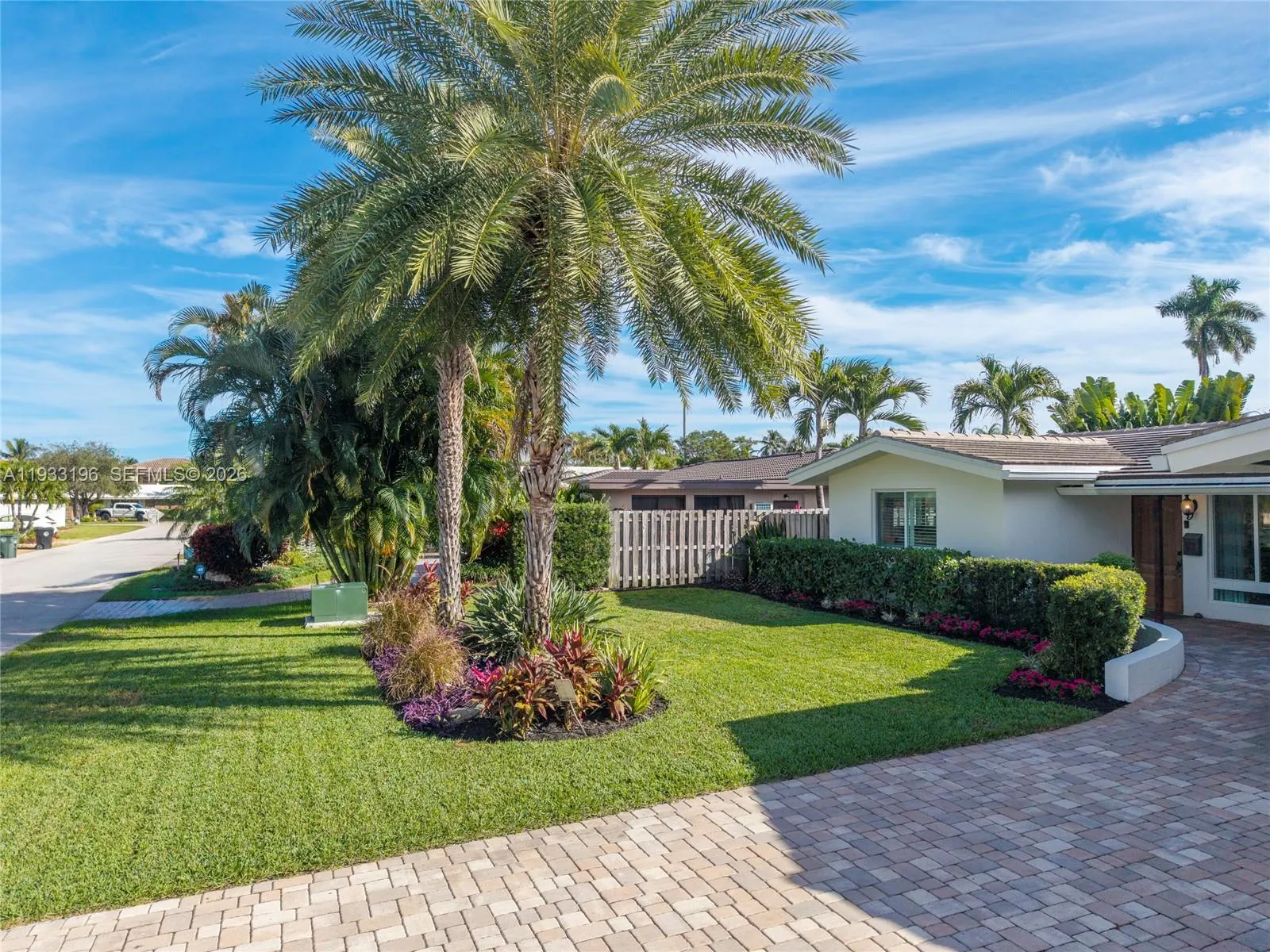 2832 NE 34th St, Lighthouse Point FL 33064