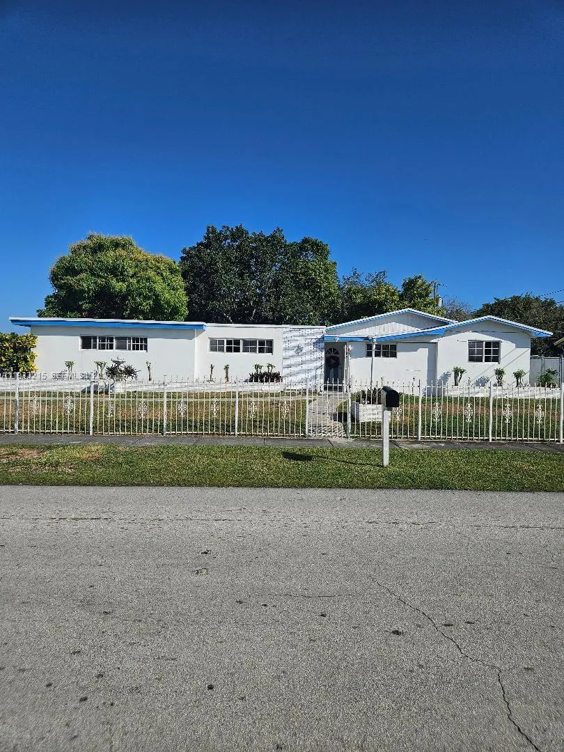 17601 SW 108th Ct, Miami FL 33157