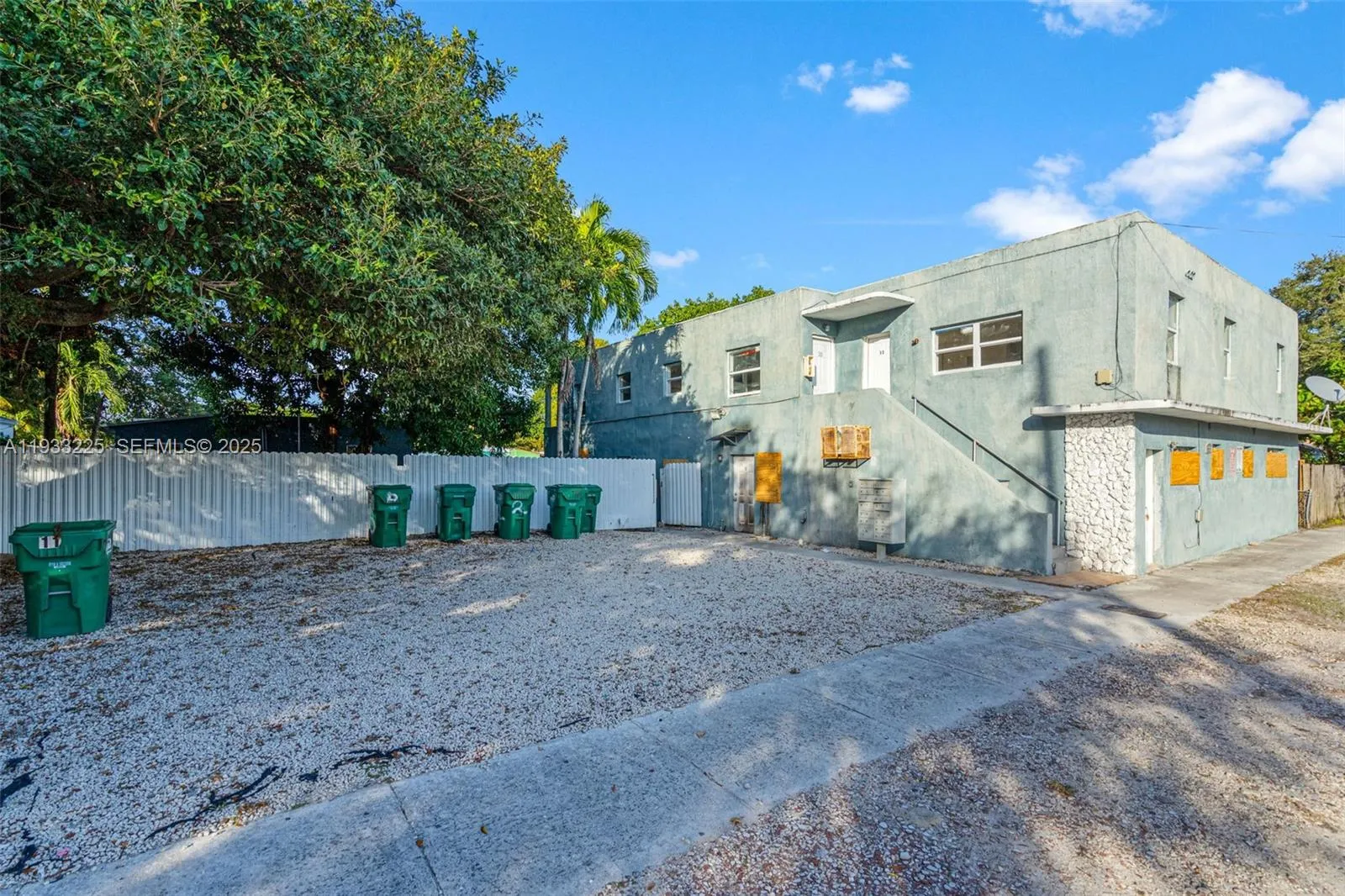 1337 NW 77th St, Miami FL 33147