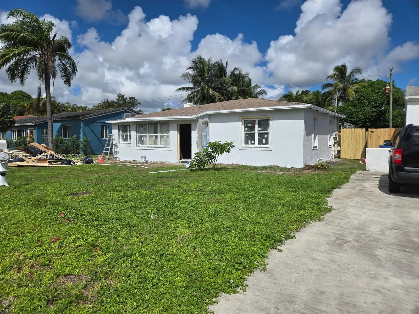 3 bedroom 1 bath for sale at 609 SW 20th St, Fort Lauderdale FL 33315