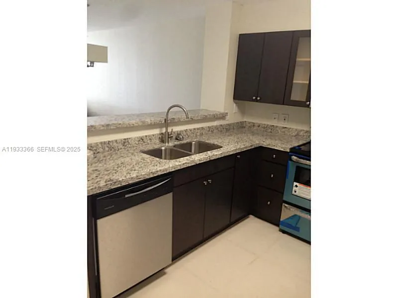 4350 NW 107th Ave # 102, Doral FL 33178