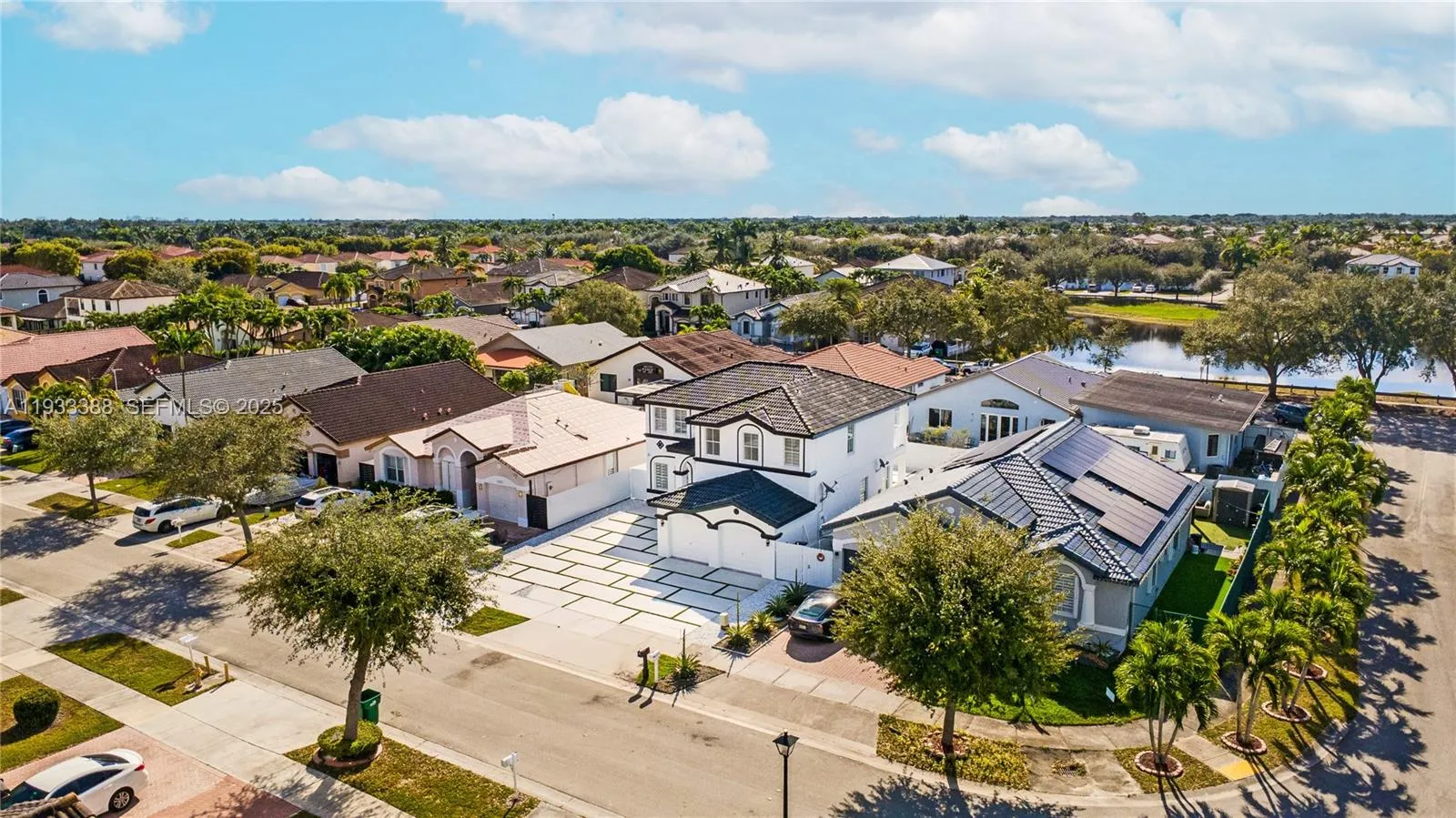 15486 SW 23rd Ln, Miami FL 33185